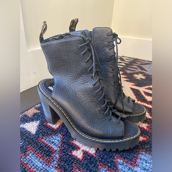 Dr. Martens Carmelita Open Heel Lace - Picture 1 of 10